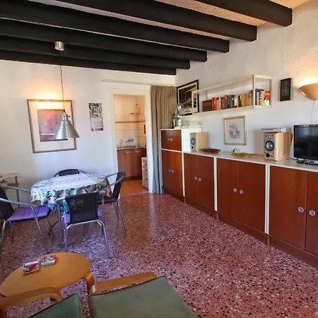 Holiday home Villa Maryvilla 0210